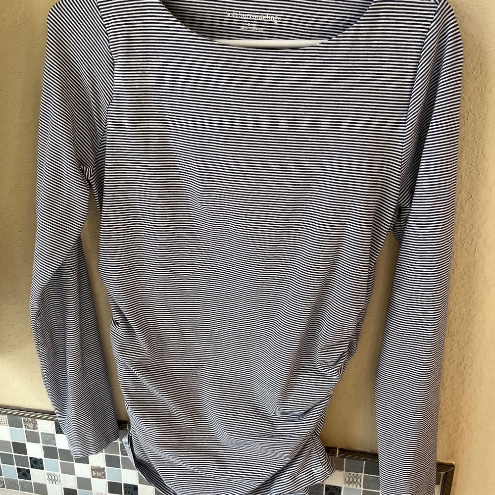 Soft Surroundings Ruched black/white long sleeve top - size Small